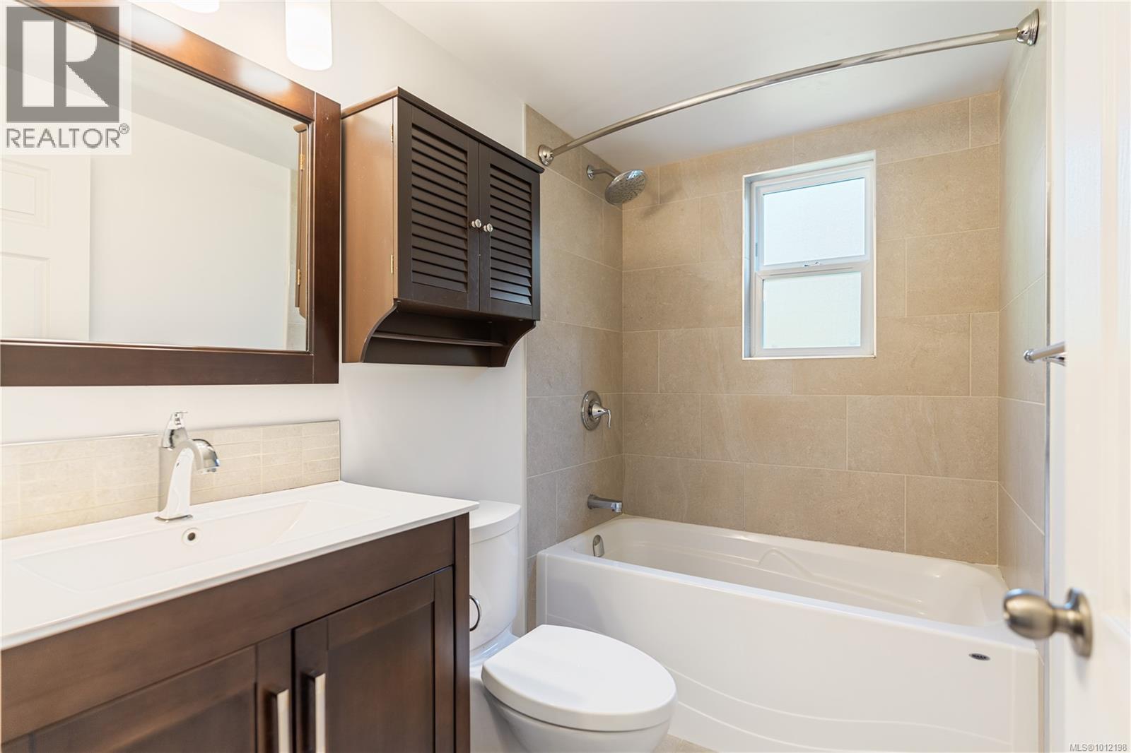  4343 Cedar Hill Road, Saanich