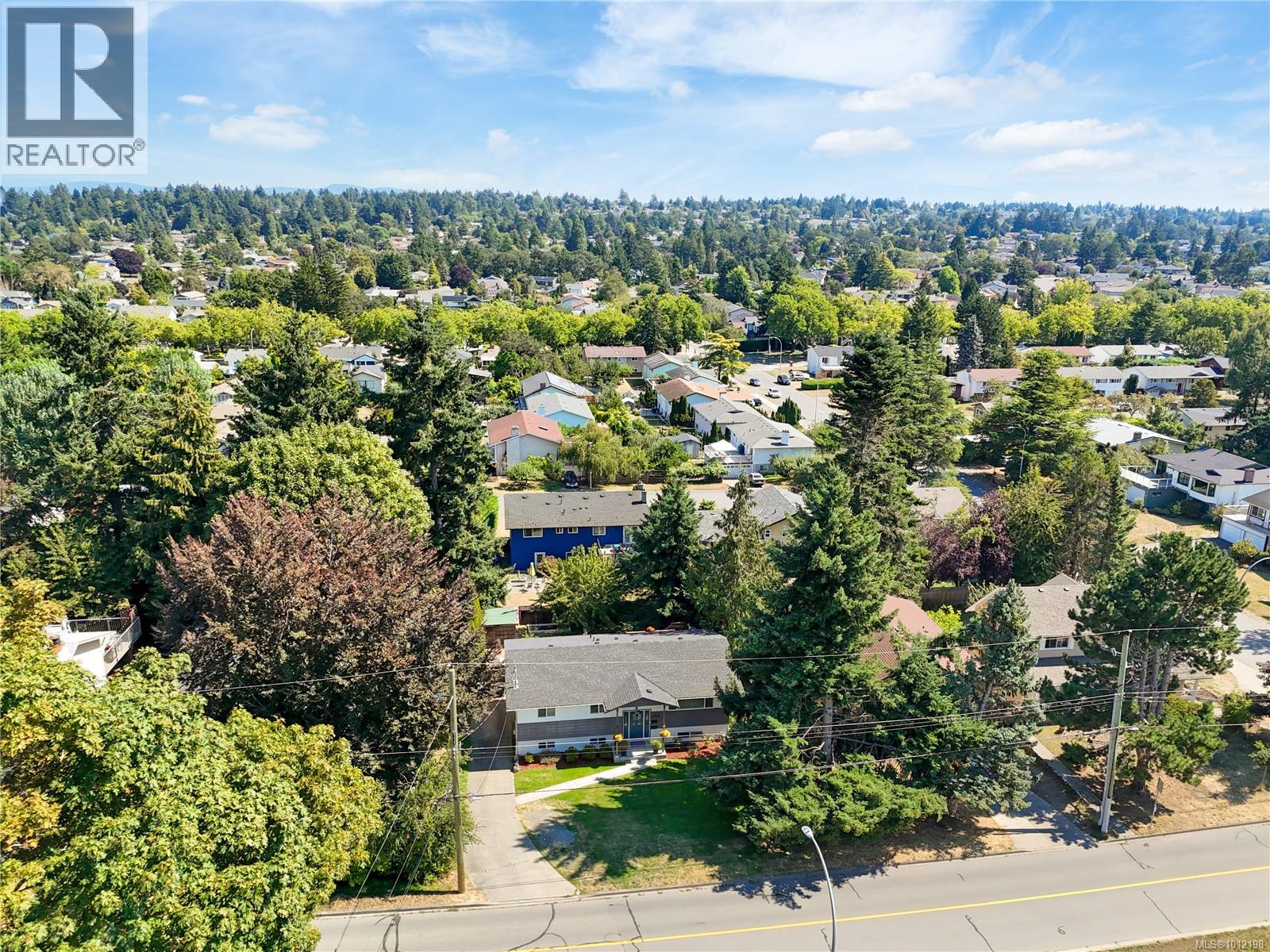  4343 Cedar Hill Road, Saanich