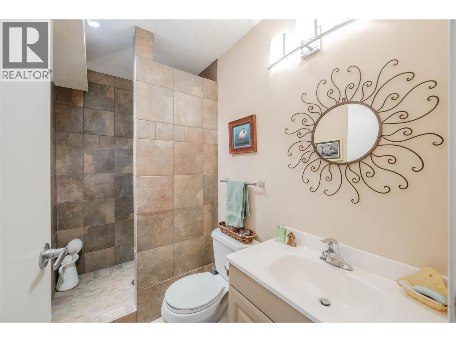 975 Heron Court, Oliver