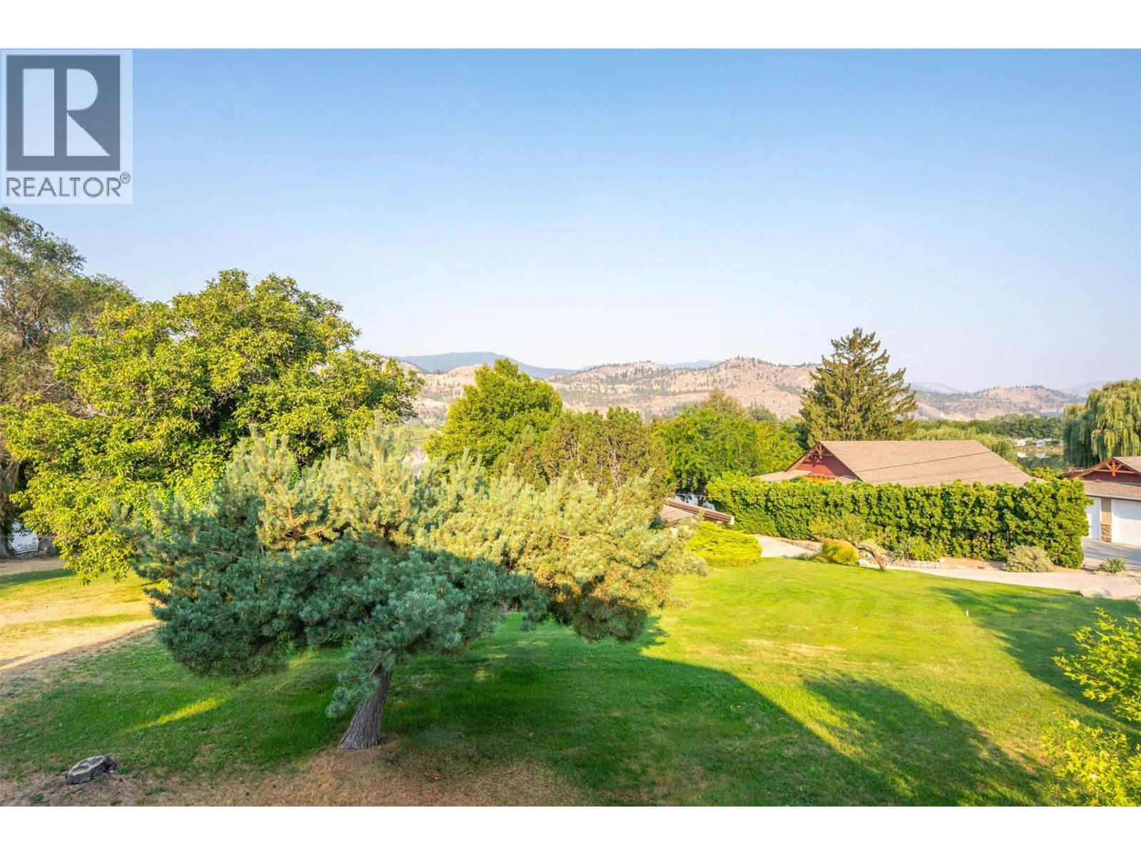 975 Heron Court, Oliver