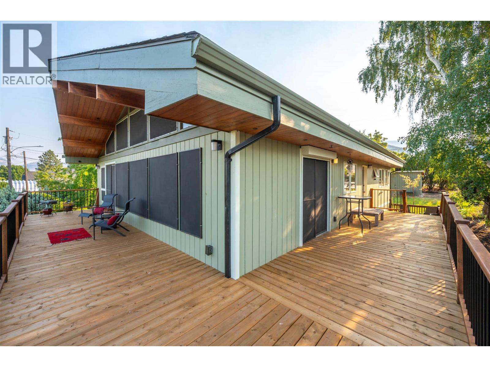 975 Heron Court, Oliver