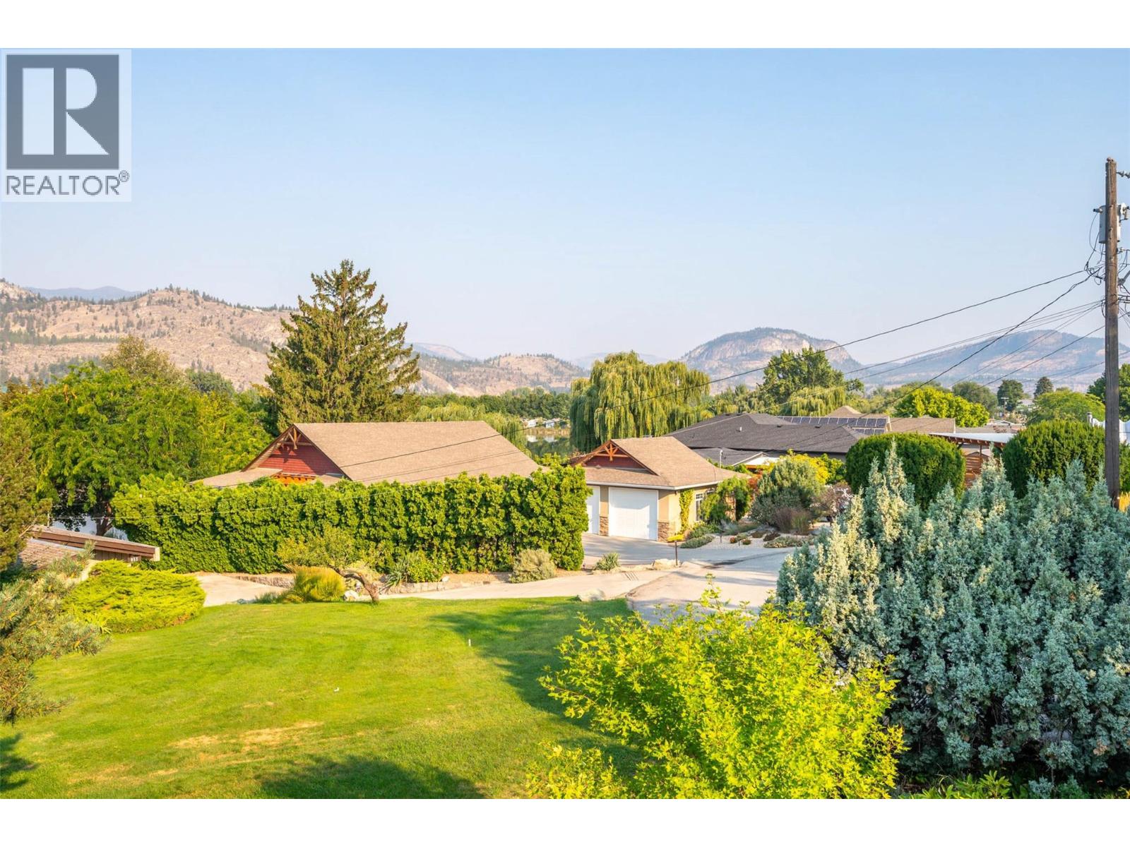 975 Heron Court, Oliver