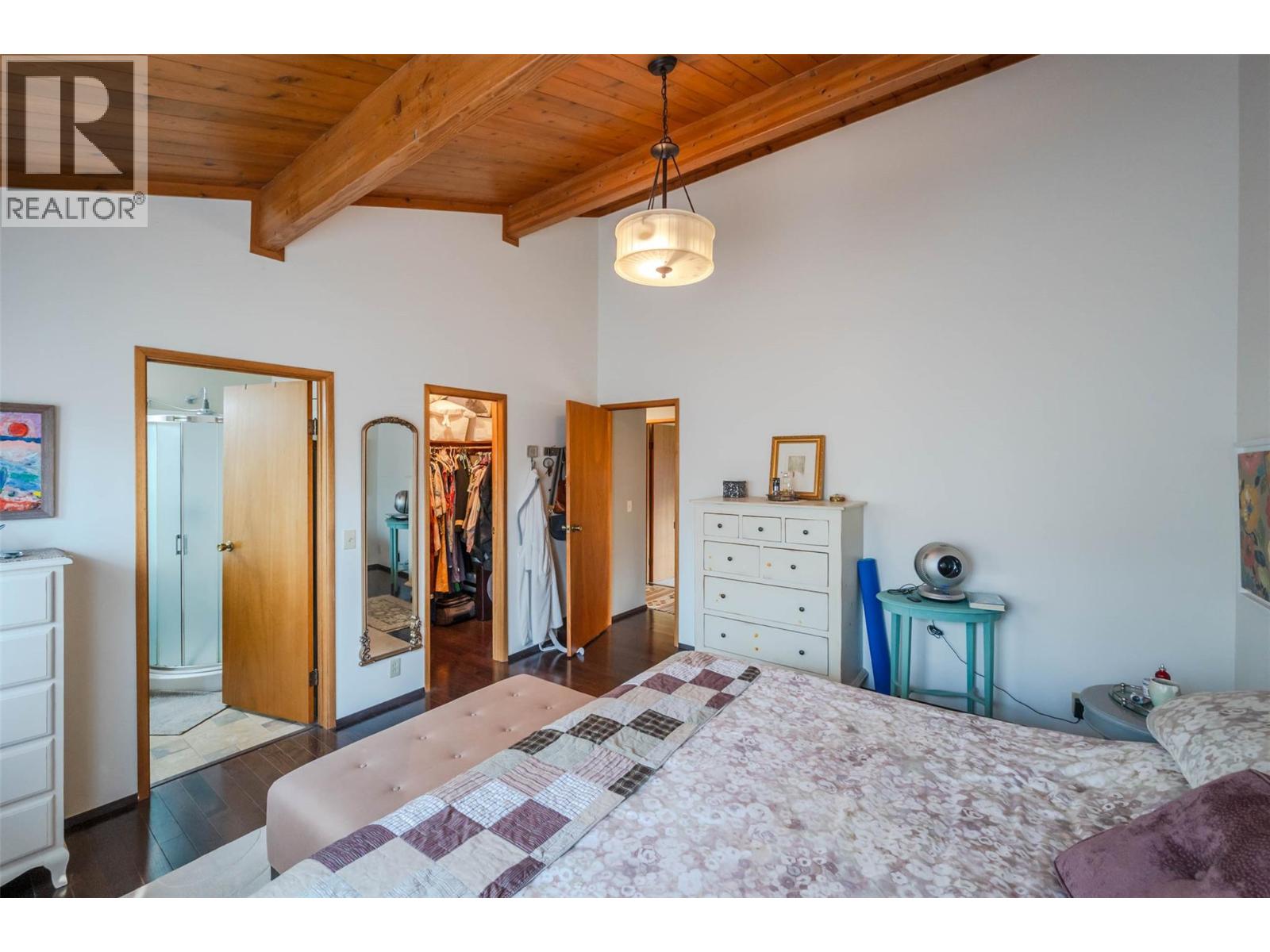 975 Heron Court, Oliver