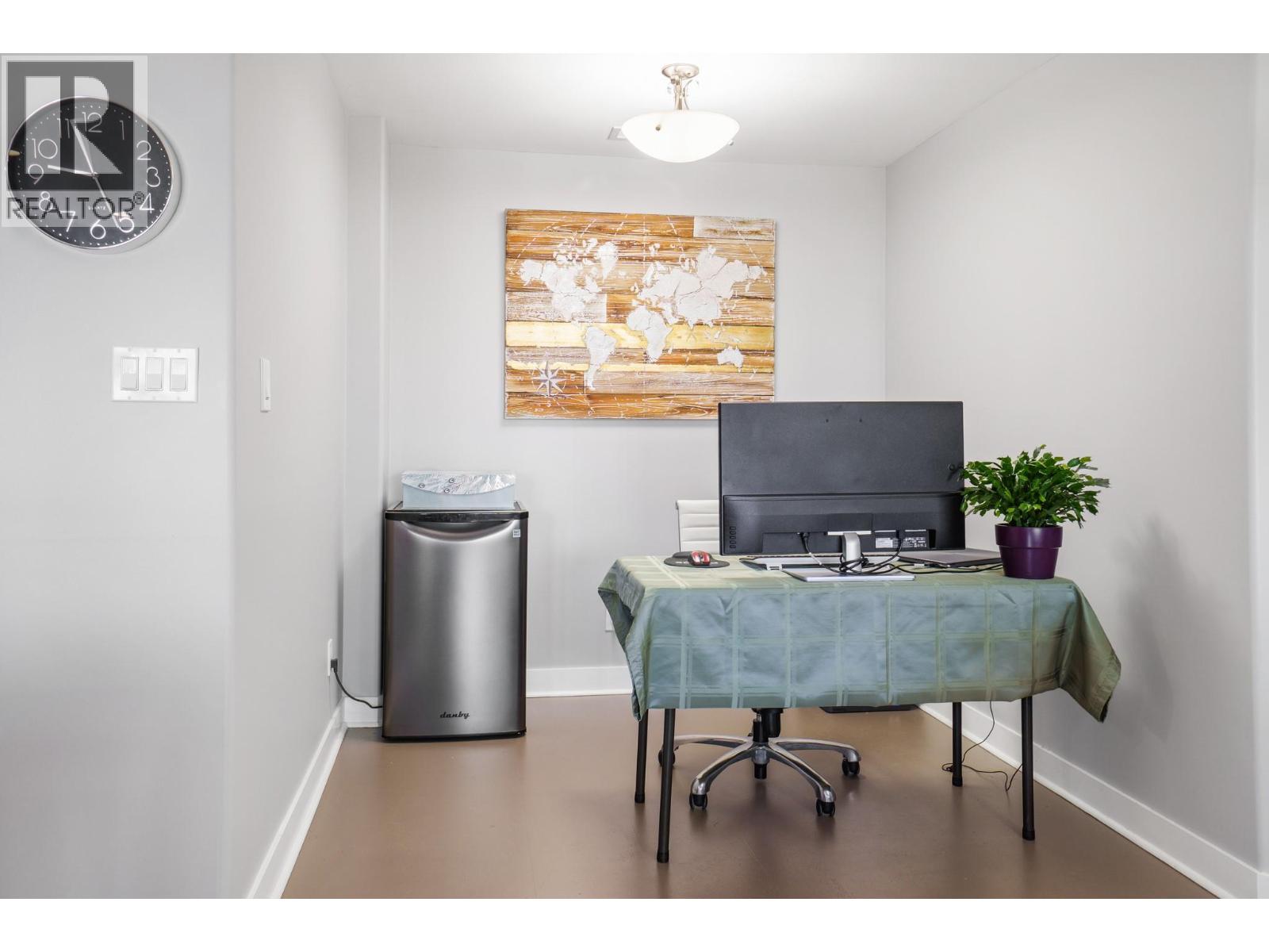 1203 1160 Bernard Avenue, Kelowna