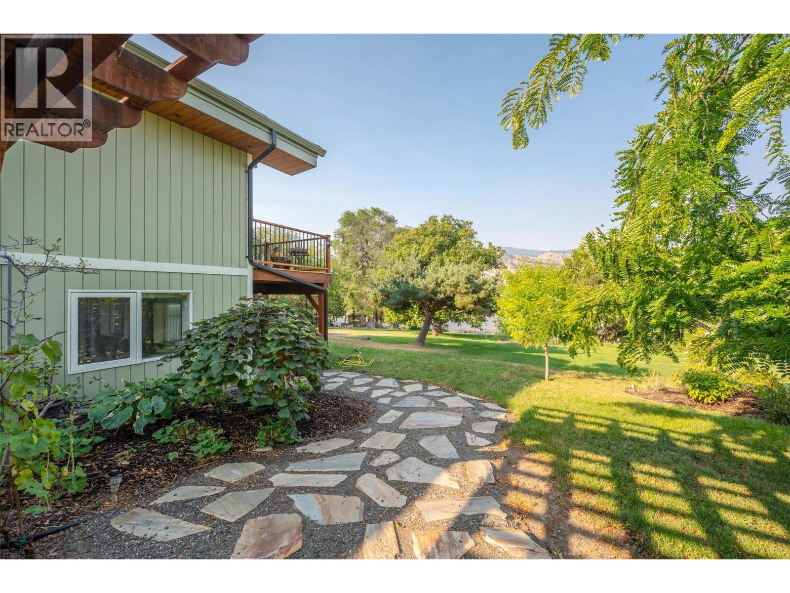 975 Heron Court, Oliver