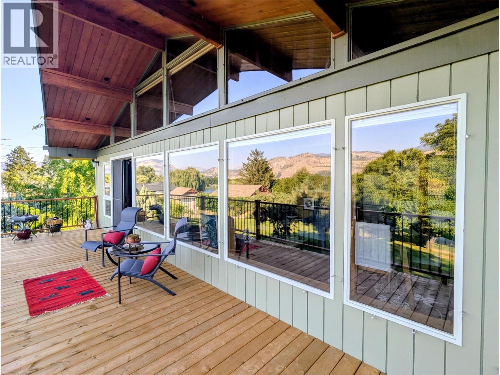 975 Heron Court, Oliver