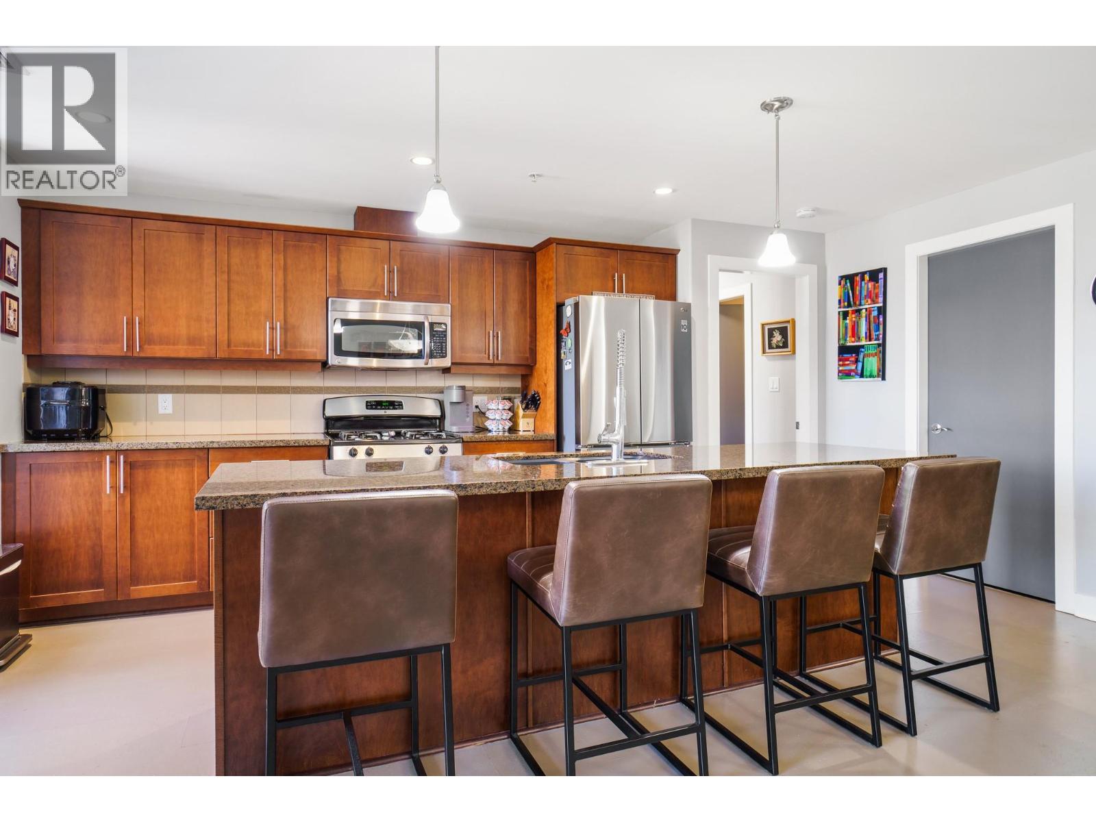 1203 1160 Bernard Avenue, Kelowna