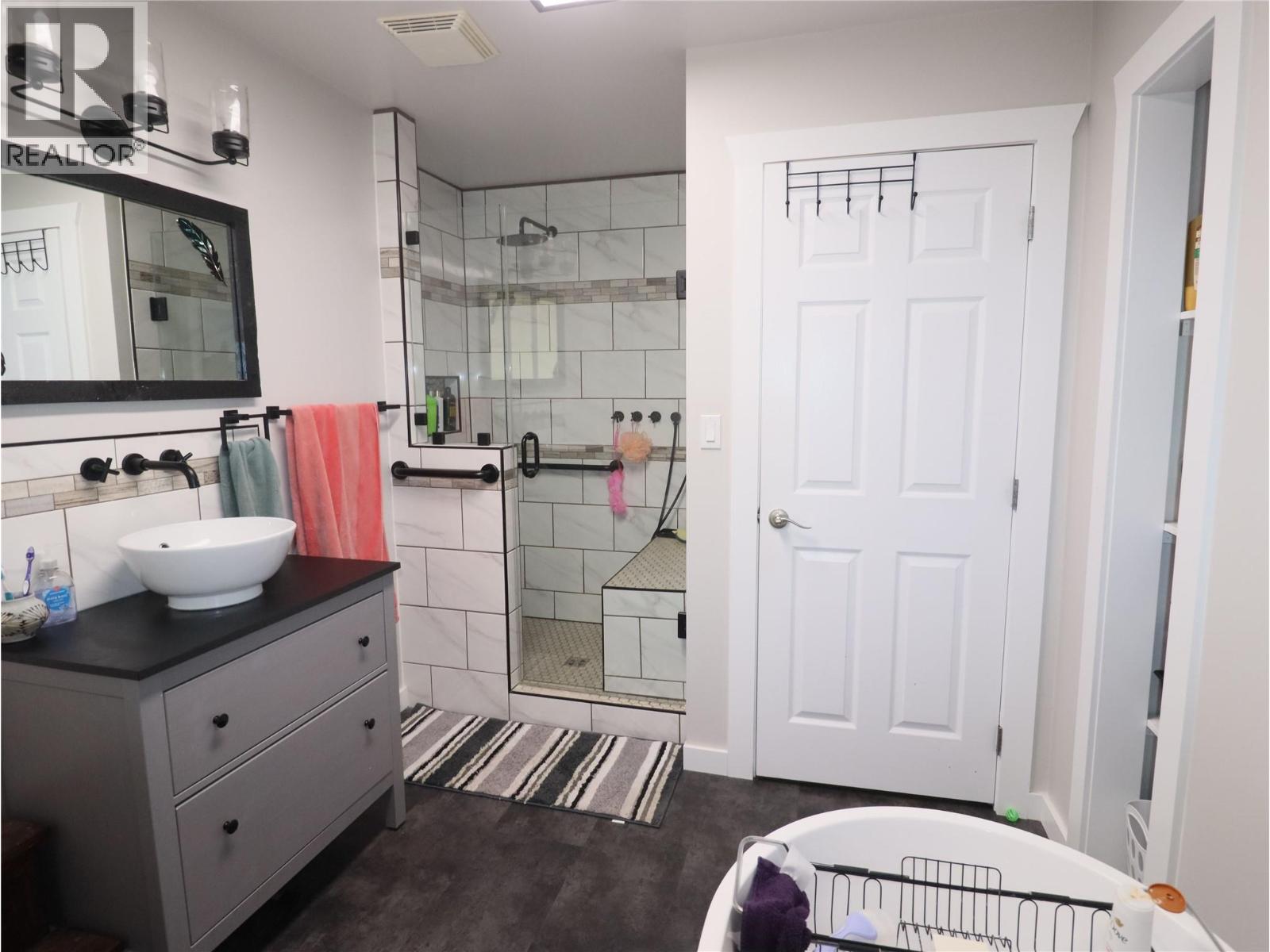 510 CARSON Road, Grand Forks