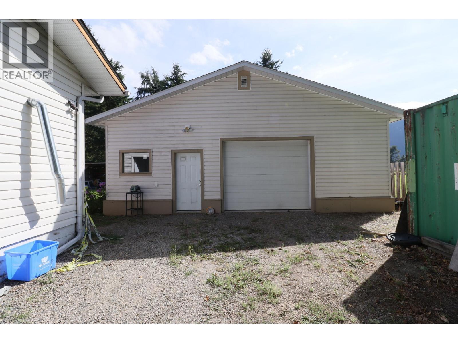 510 CARSON Road, Grand Forks