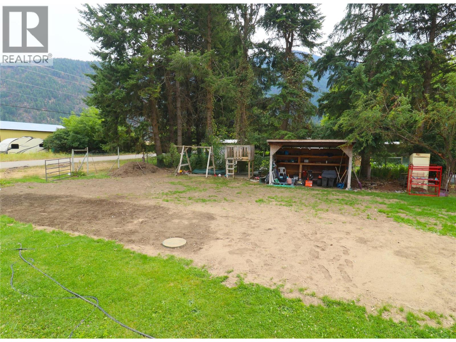 510 CARSON Road, Grand Forks