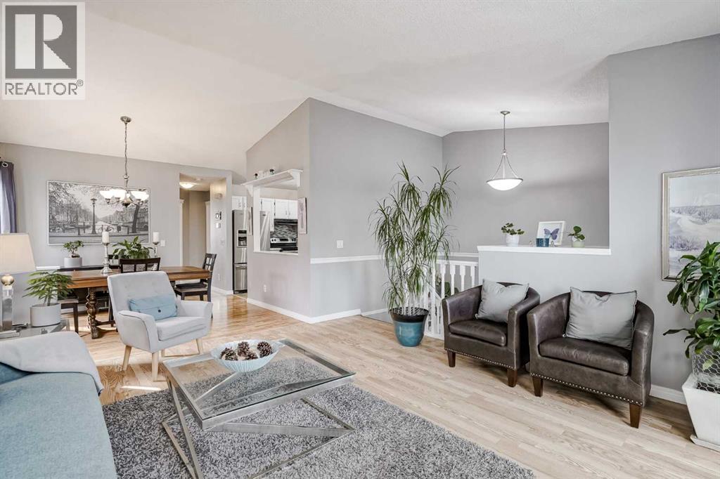 Single Family House Bi-level for Sale in  Shawinigan Rise SW Shawnessy Calgary 