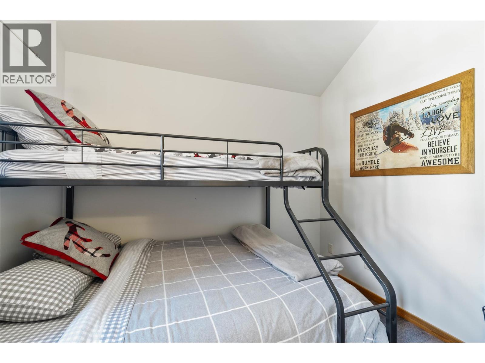 5015 Snowbird Way Unit# 2, Big White