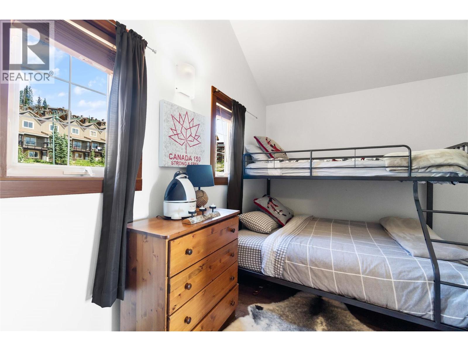 5015 Snowbird Way Unit# 2, Big White
