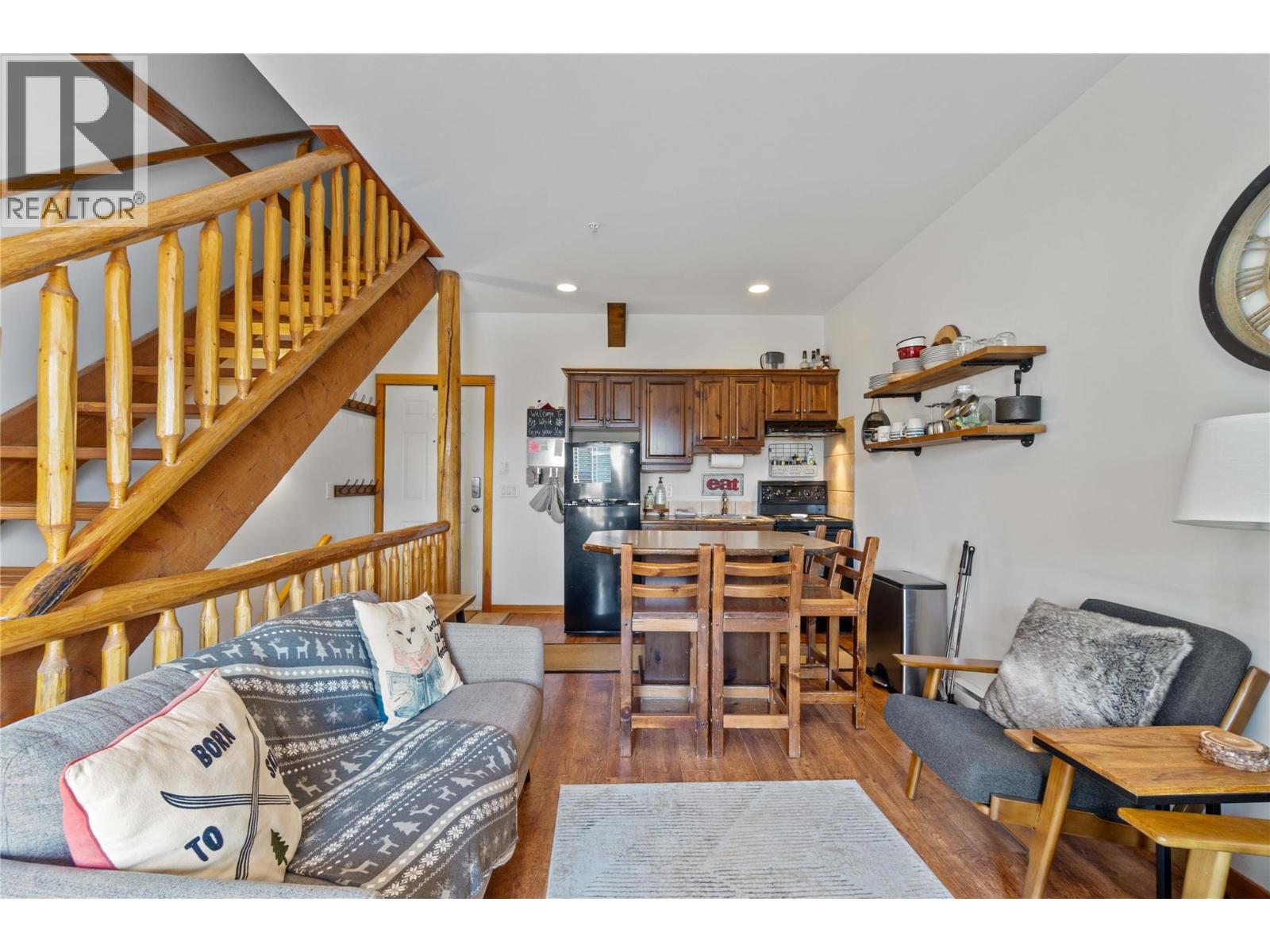 5015 Snowbird Way Unit# 2, Big White