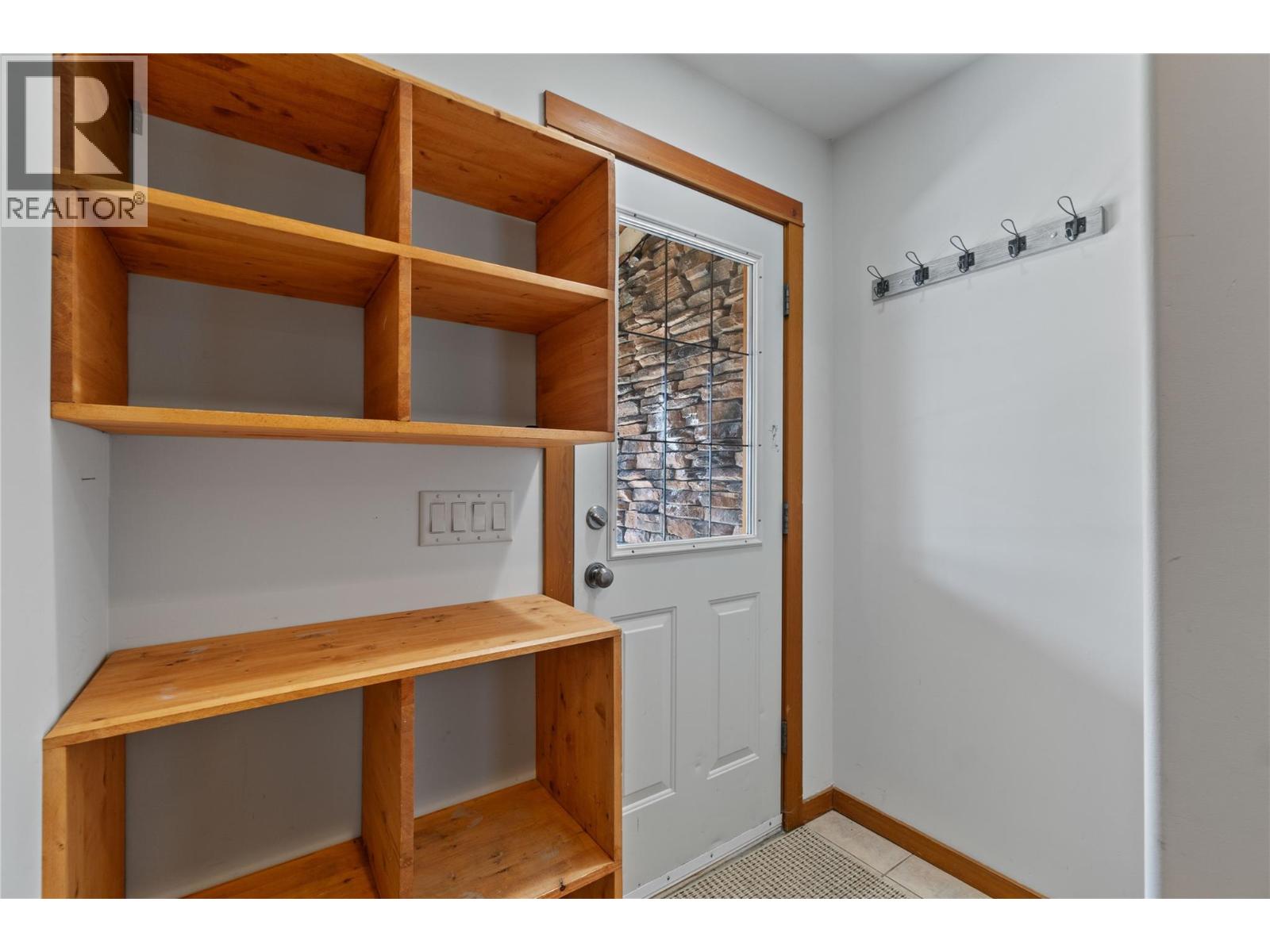 5015 Snowbird Way Unit# 2, Big White