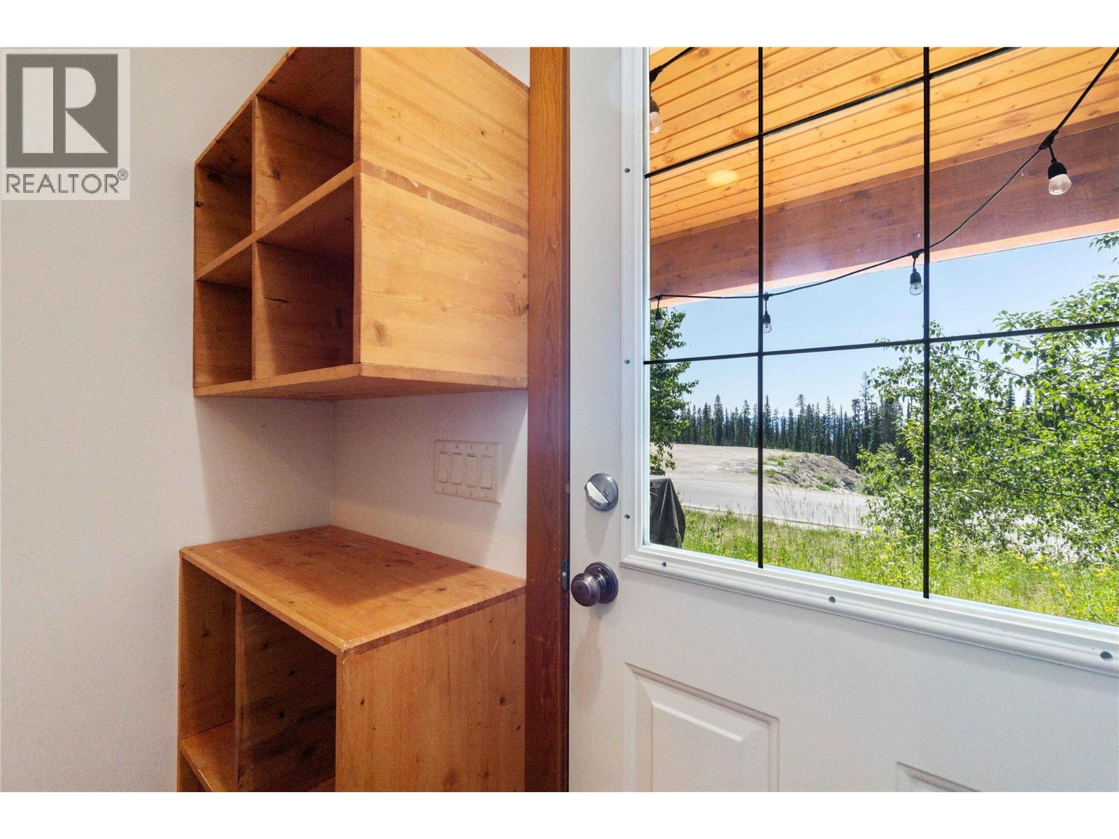 5015 Snowbird Way Unit# 2, Big White