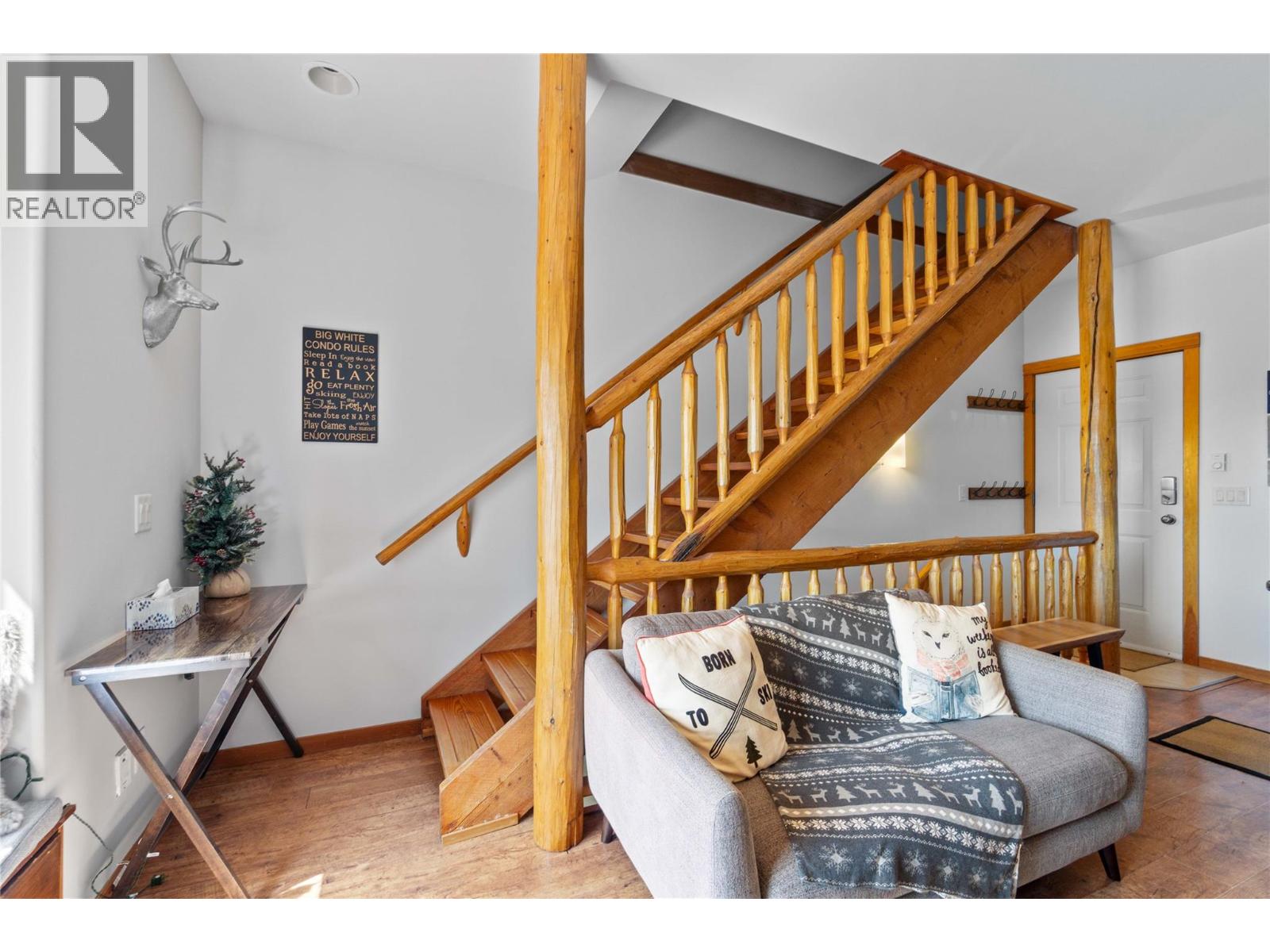 5015 Snowbird Way Unit# 2, Big White