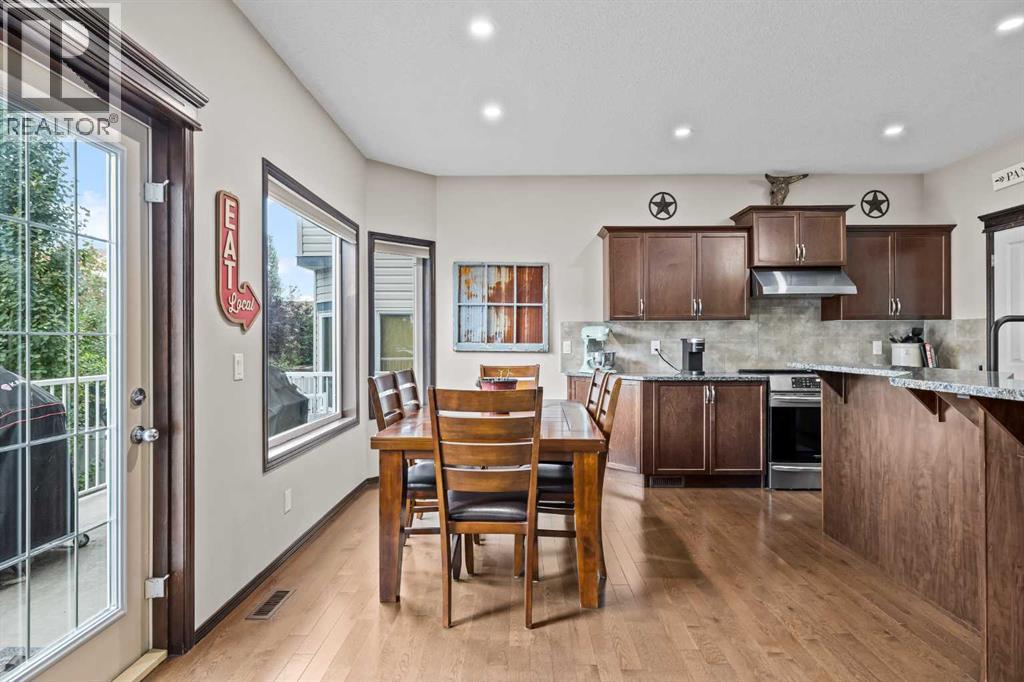 22 West Pointe Manor, Cochrane