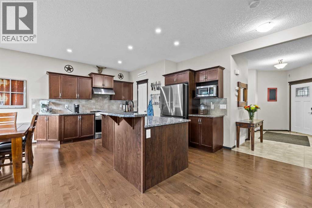 22 West Pointe Manor, Cochrane