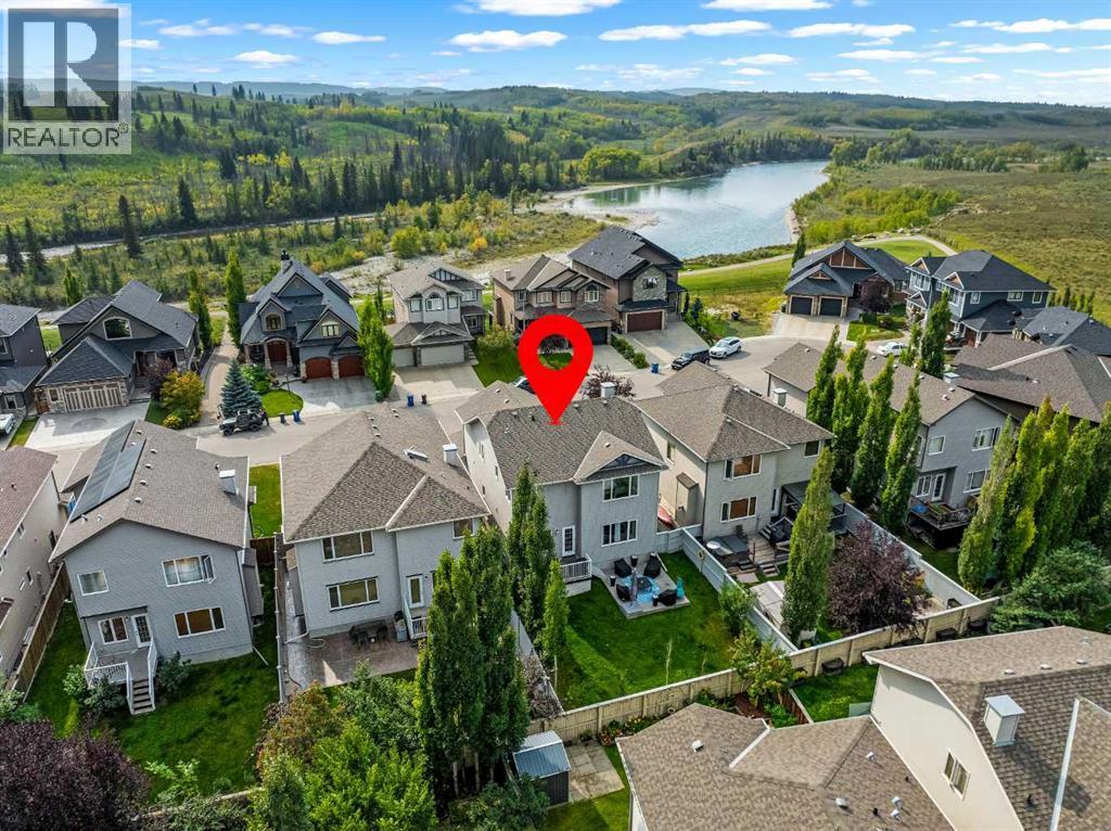 22 West Pointe Manor, Cochrane