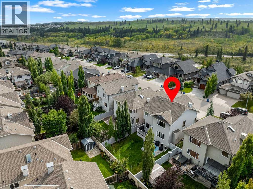 22 West Pointe Manor, Cochrane