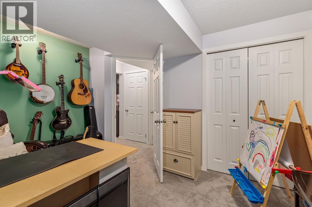 Single Family House for Sale in  Panamount Way NW Panorama Hills Calgary 