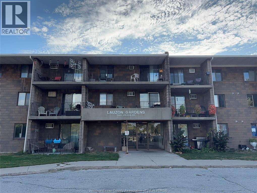 Photo 1 of 2565 Lauzon Road Unit 204, Windsor ON