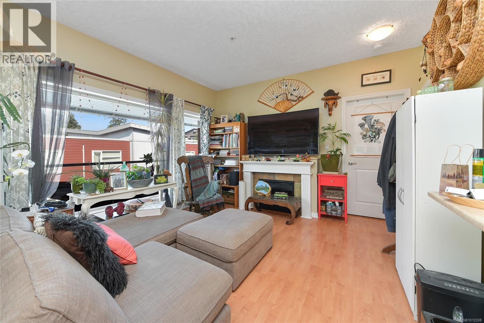 304 2747 Jacklin Road, Langford