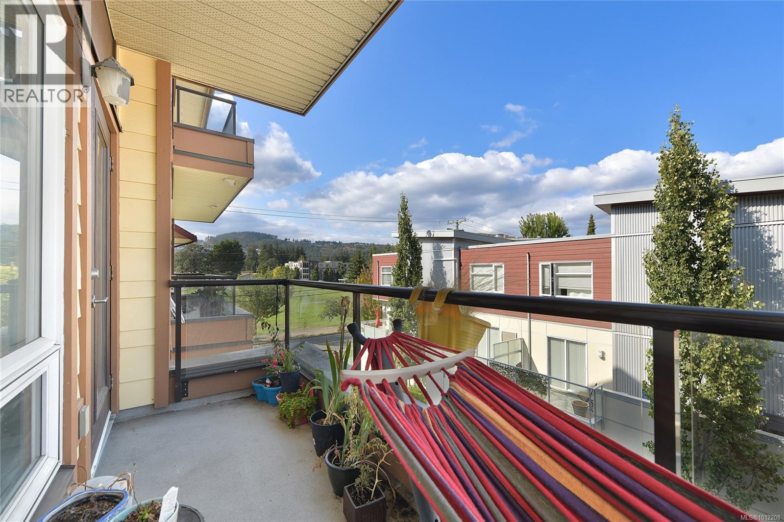 304 2747 Jacklin Road, Langford