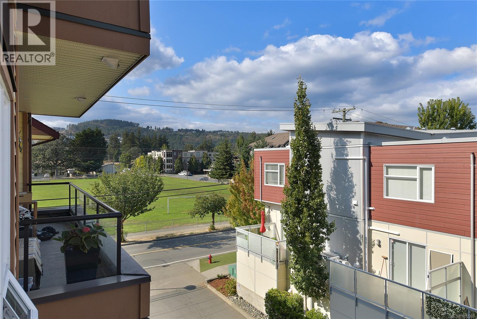 304 2747 Jacklin Road, Langford