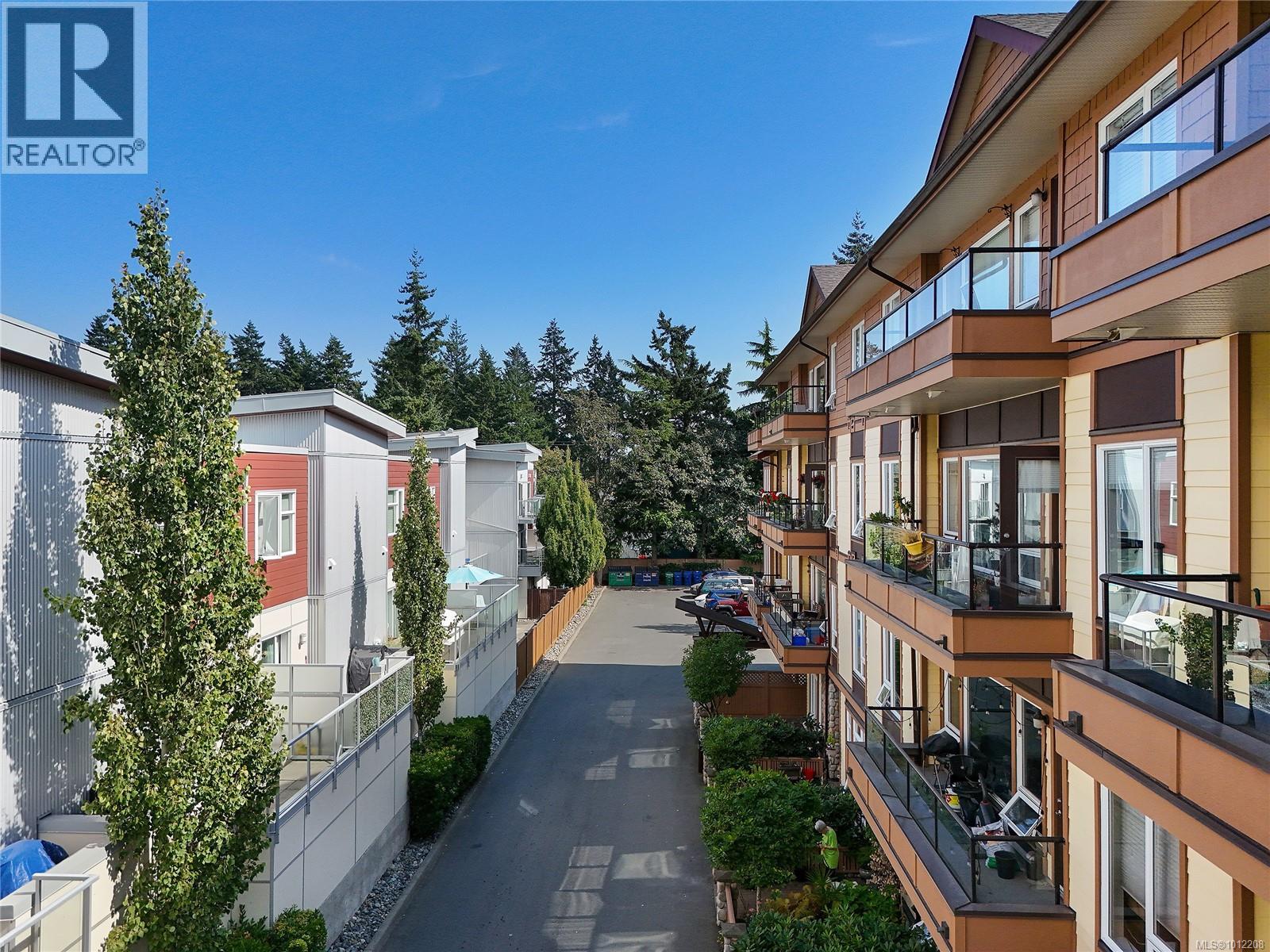 304 2747 Jacklin Road, Langford