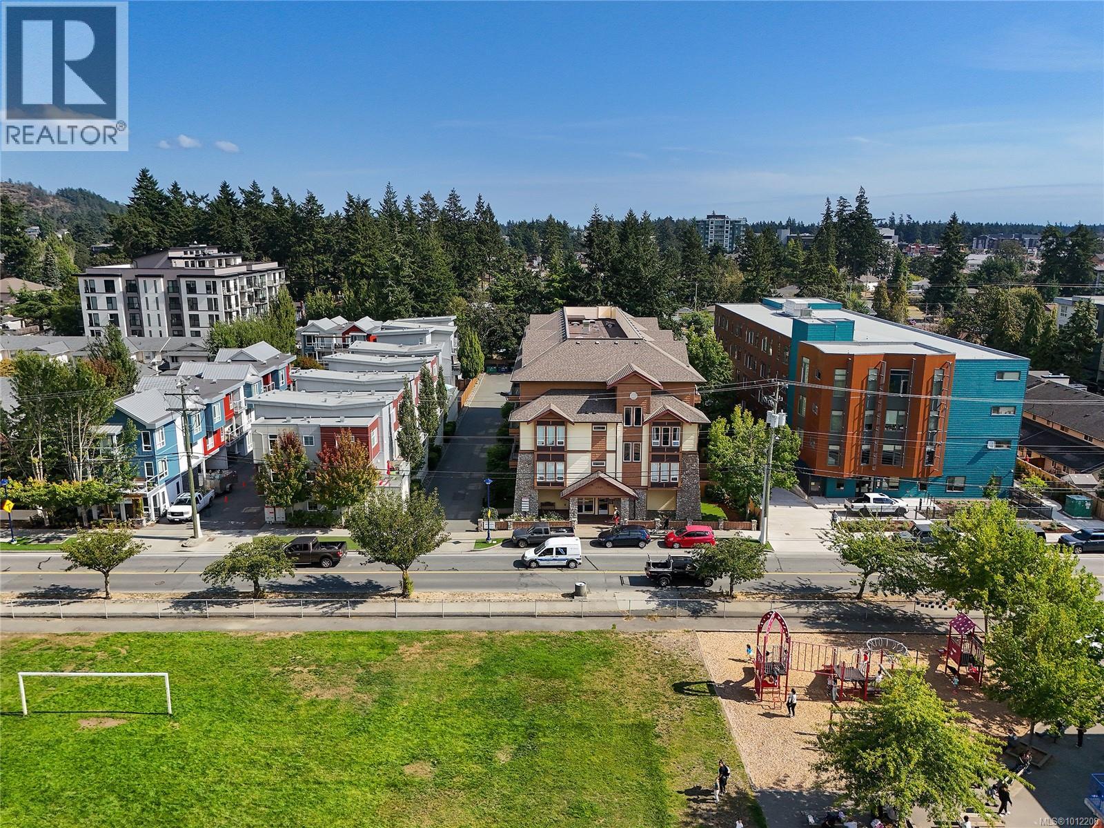 304 2747 Jacklin Road, Langford