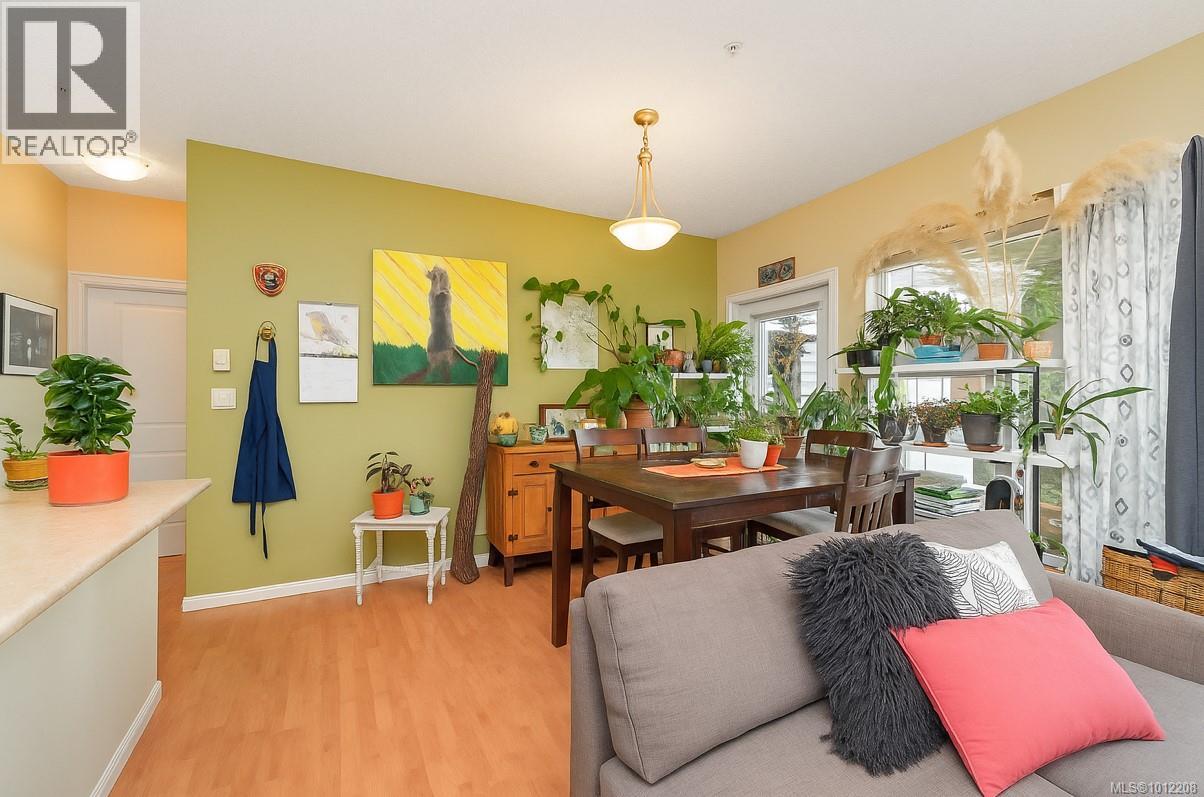 304 2747 Jacklin Road, Langford