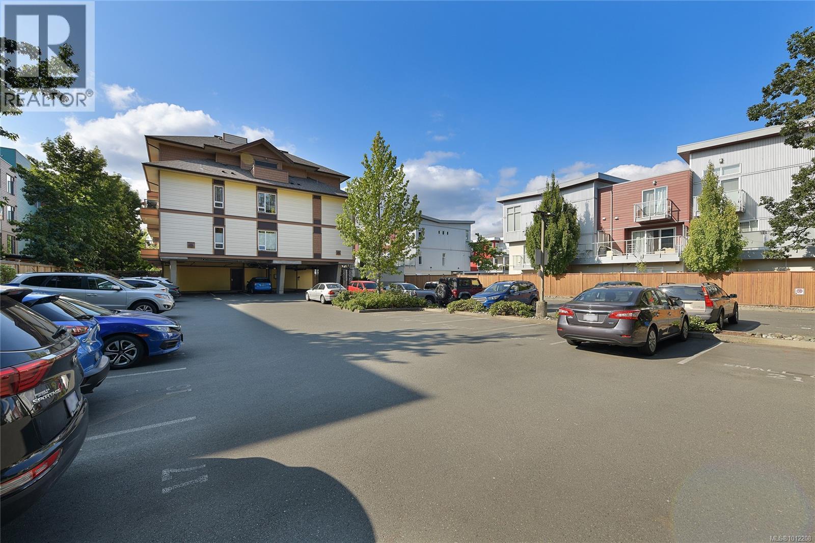 304 2747 Jacklin Road, Langford
