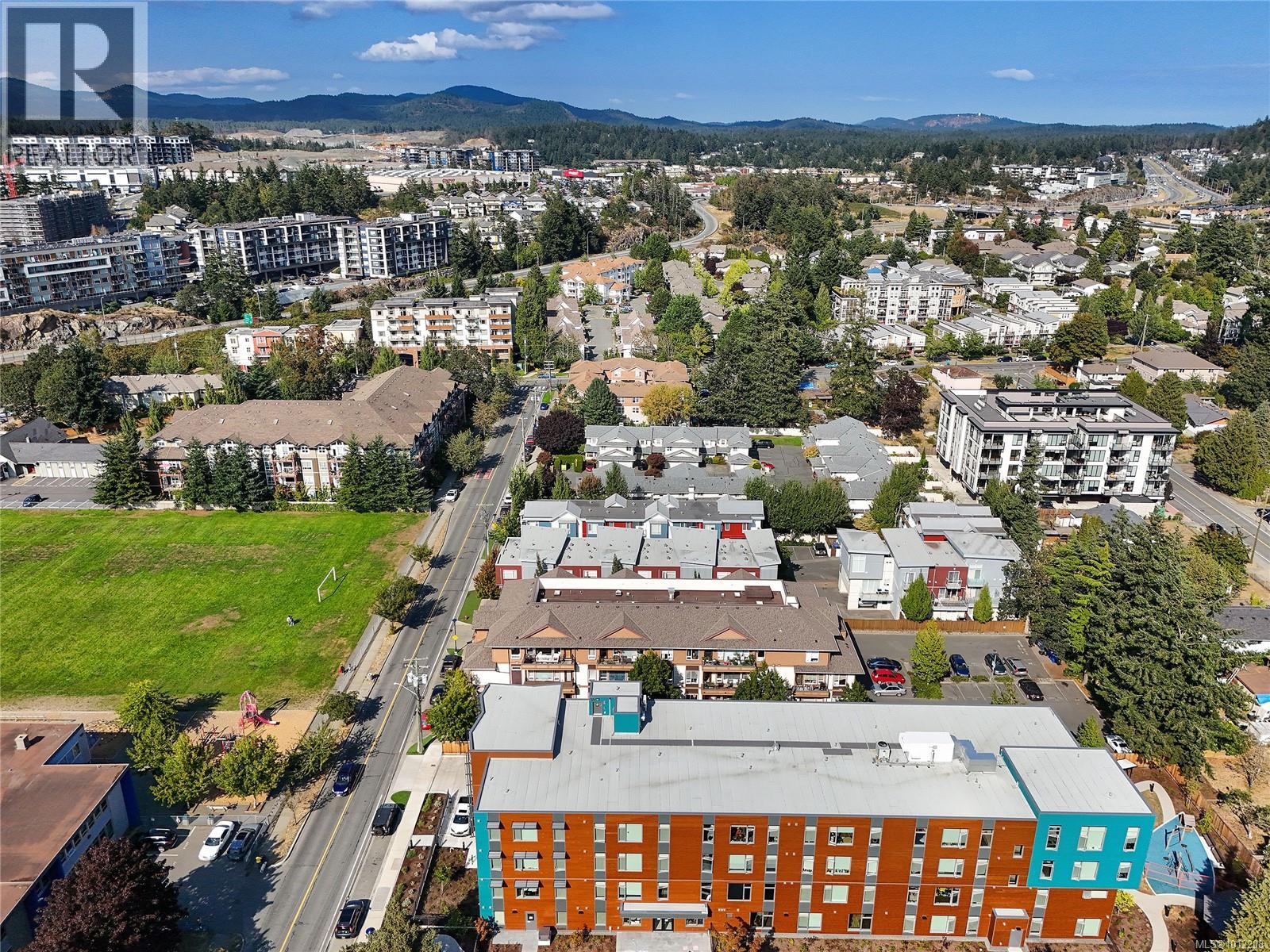 304 2747 Jacklin Road, Langford