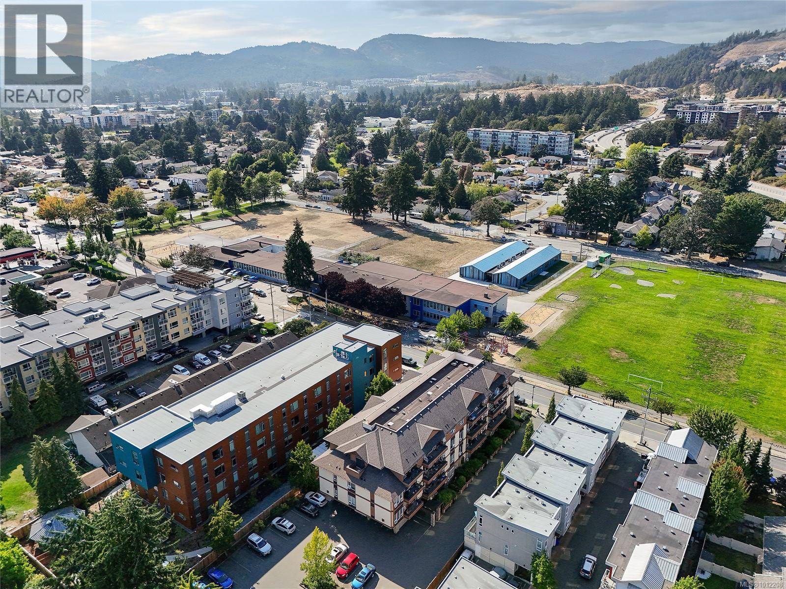 304 2747 Jacklin Road, Langford