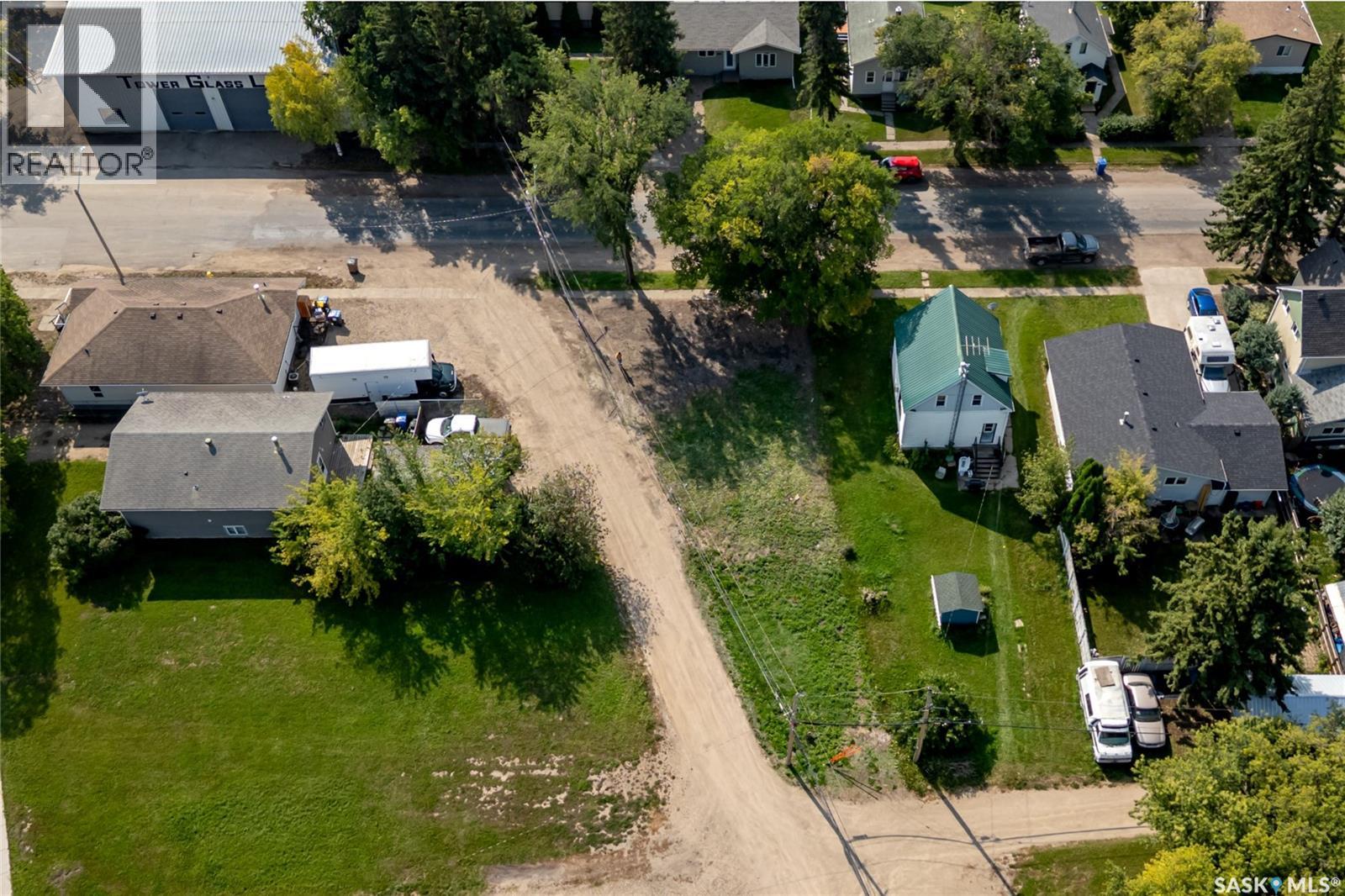 302 Burrows AVENUE W — photo 8