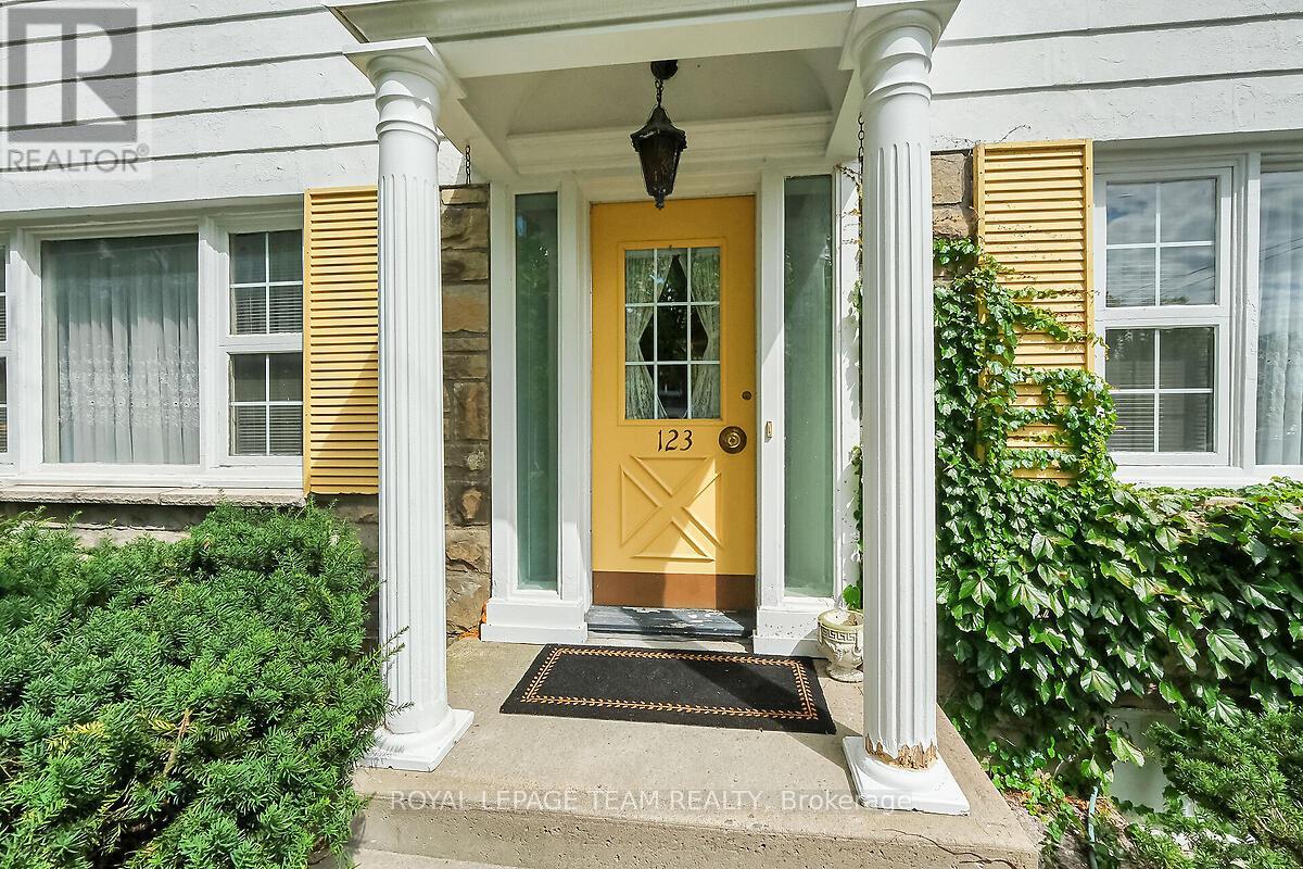 Lovely porch...