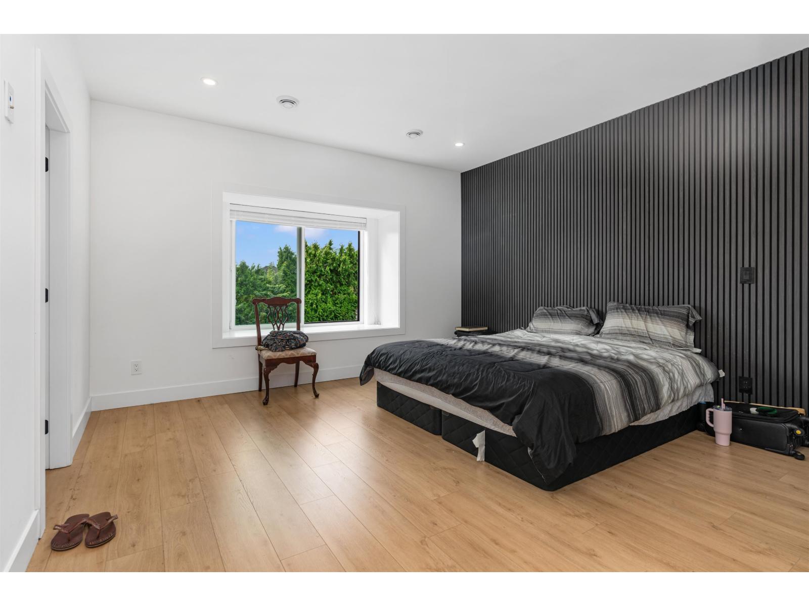 18460 64 AVENUE, Surrey