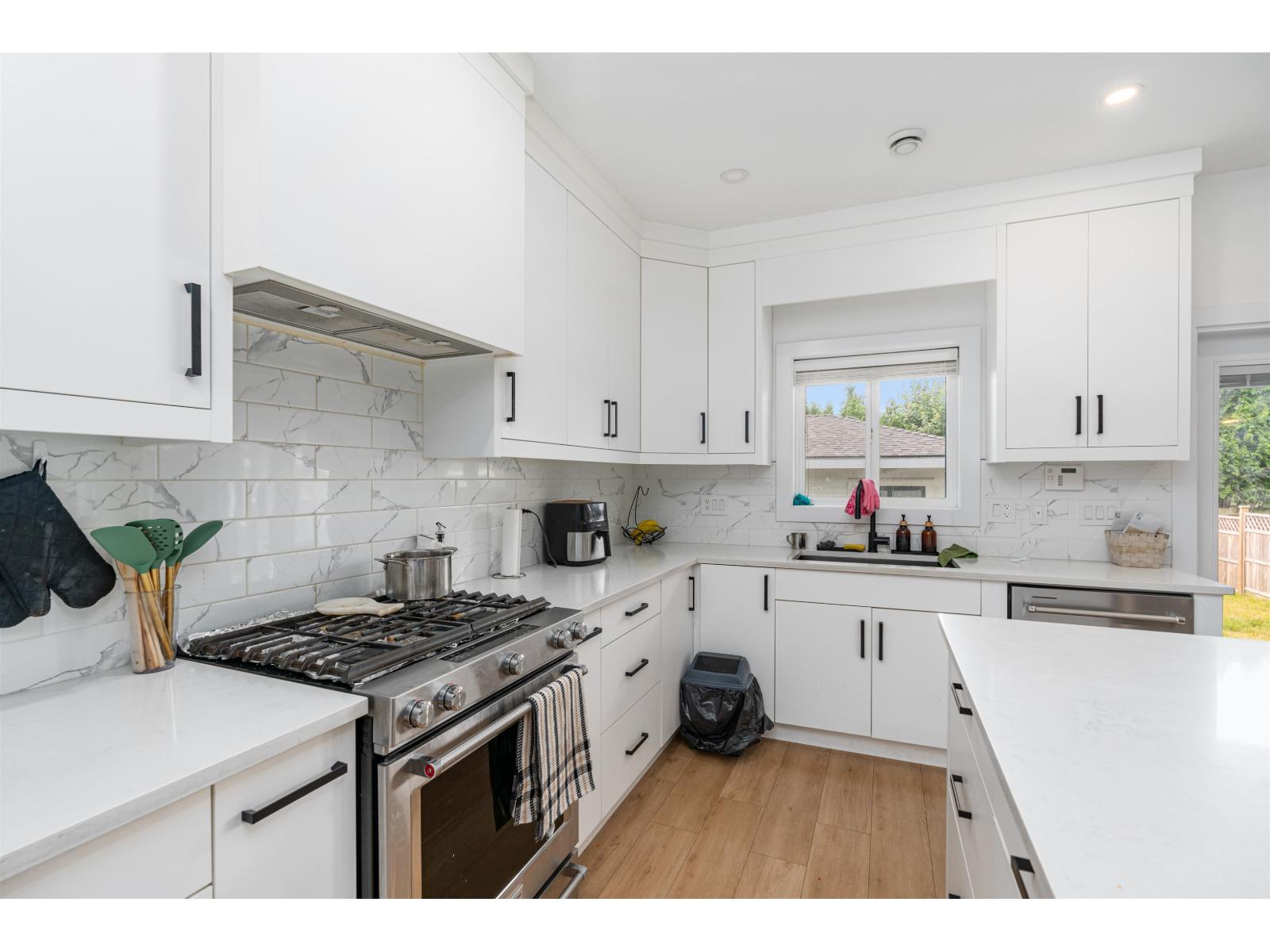 18460 64 AVENUE, Surrey