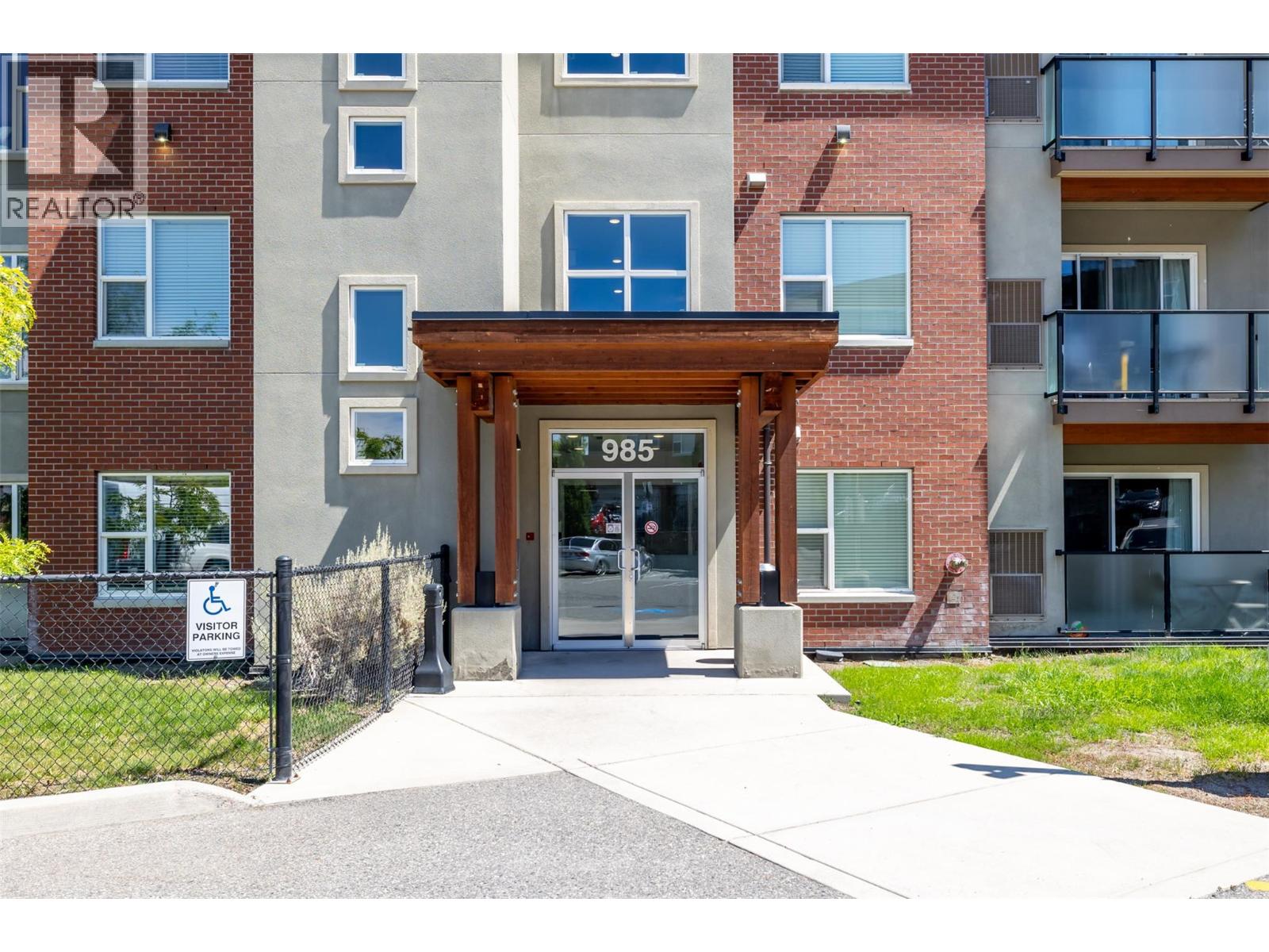 104 985 Academy Way, Kelowna