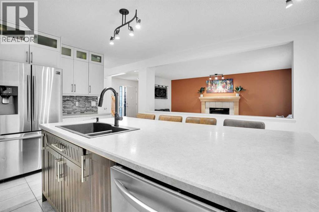 Single Family House for Sale in  harvest hills Drive NE Harvest Hills Calgary 
