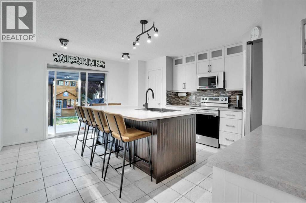 Single Family House for Sale in  harvest hills Drive NE Harvest Hills Calgary 