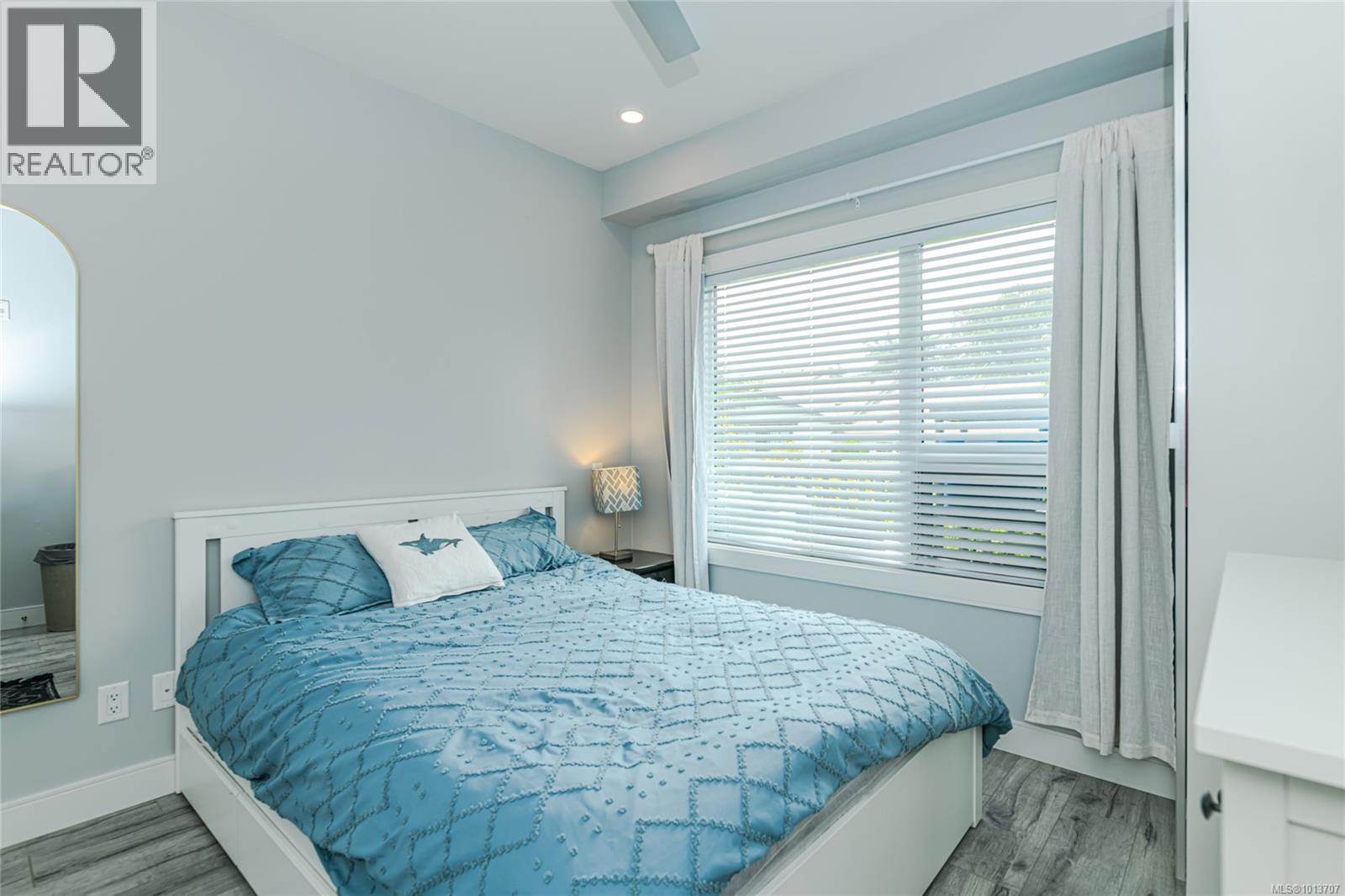 309 280 Island Hwy, View Royal