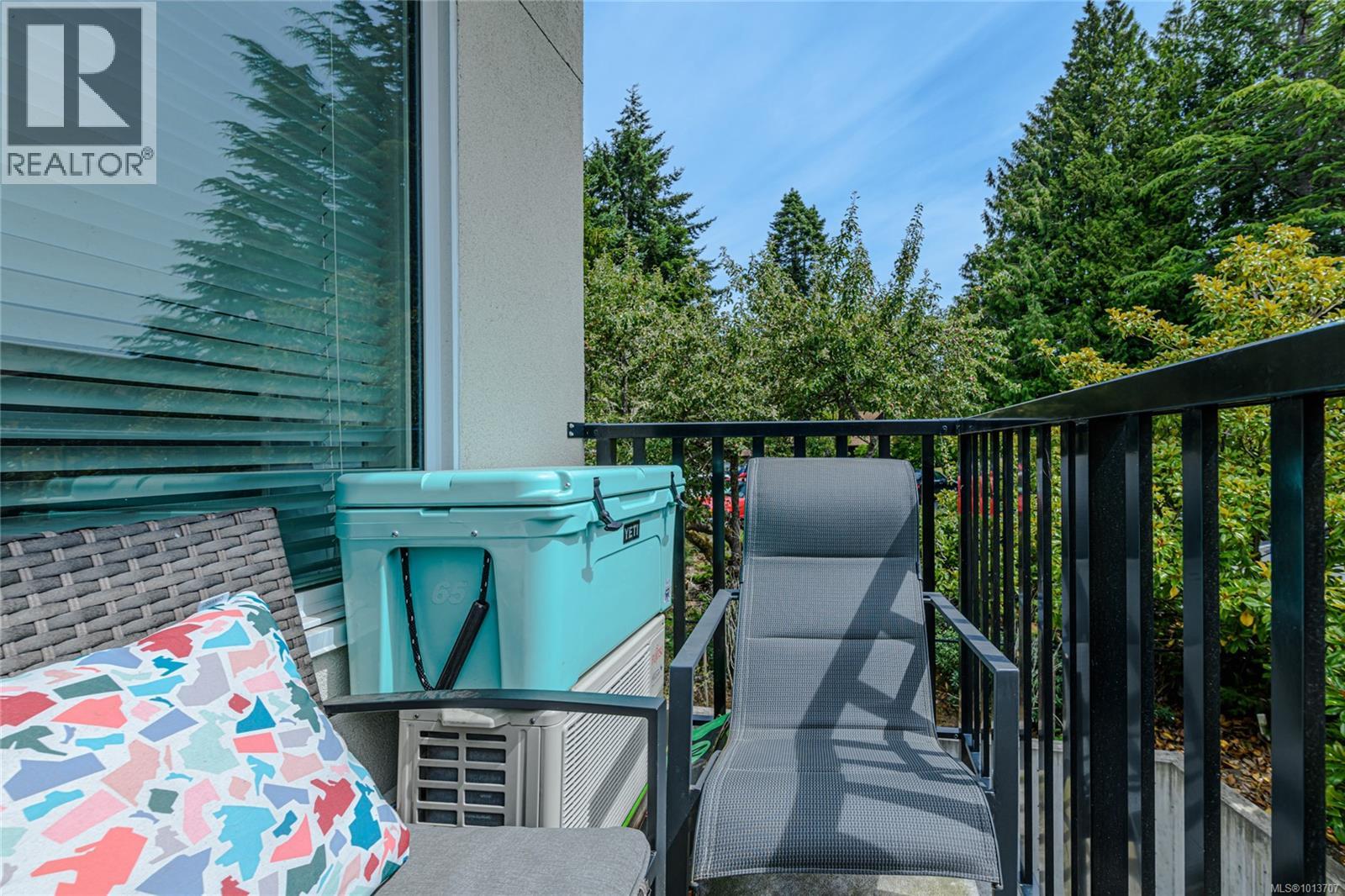309 280 Island Hwy, View Royal