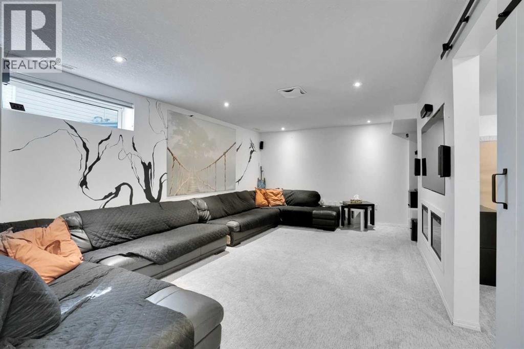 Single Family House for Sale in  harvest hills Drive NE Harvest Hills Calgary 
