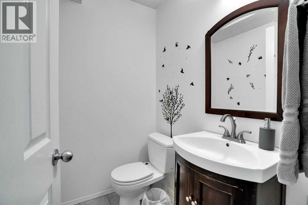 Single Family House for Sale in  harvest hills Drive NE Harvest Hills Calgary 
