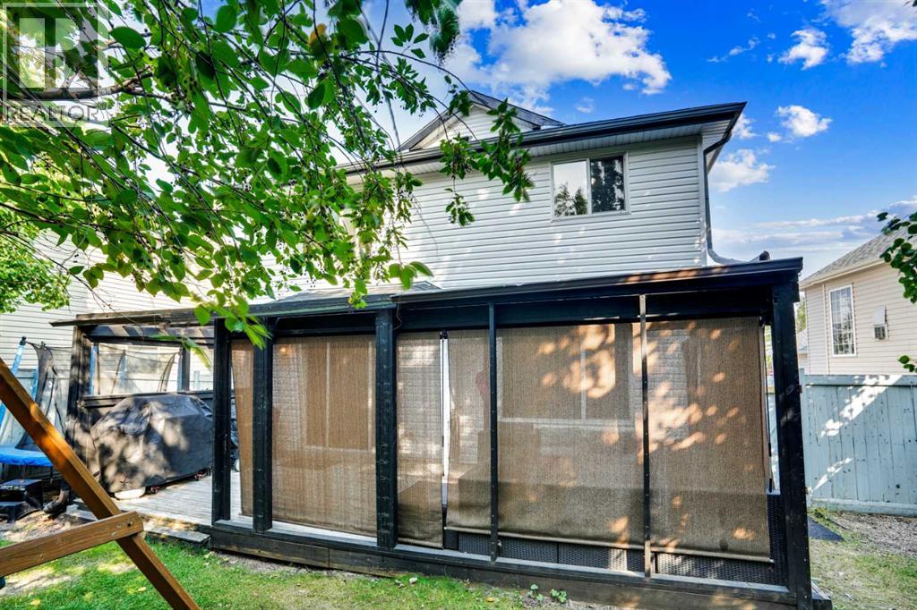 Single Family House for Sale in  harvest hills Drive NE Harvest Hills Calgary 