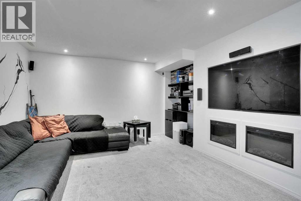 Single Family House for Sale in  harvest hills Drive NE Harvest Hills Calgary 