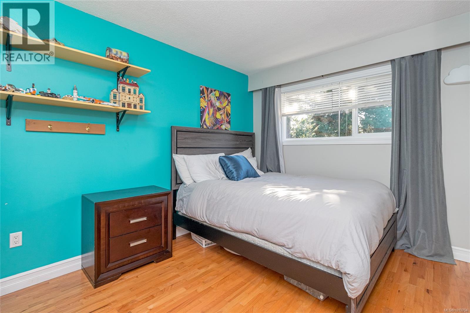 200 Johnson Pl, Lake Cowichan